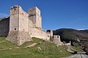 Assisi  Rocca Maggiore, v pozad Rocca Minore