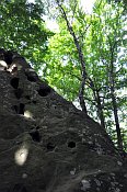 Rýsov – Čertův kámen – stopy po dřevěných konstrukcích