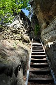 Stará Hrada – schodiště k vrcholu