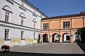 Hradec nad Moravicí – nádvoří Bílého zámku