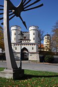 Vlašimská brána a zámek