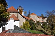 Rožmberk – horní hrad od dolního hradu