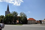Hostradice  kostel sv. Kunhuty a arel komendy od SV