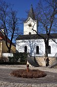 Dolní Počernice – kostel Nanebevzetí P. Marie u zámku