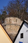 Náměšť nad Oslavou – detail bašty z ohradní zdi obory