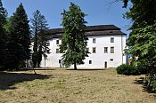 Hustopeče nad Bečvou – jižní strana zámku