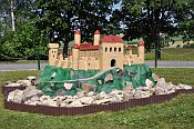 Šaumburk – model hradu u železniční zastávky