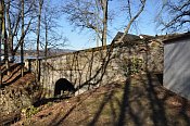Rožmitál pod Třemšínem – kamenný most u zámku