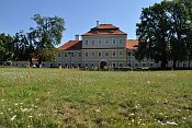 Litvínov – zámek z parku