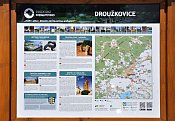 Droužkovice – informační tabule v obci