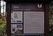 Sion – informační tabule u tábora