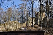 Lukov – hradby a věž Svatojánka