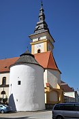 Moravsk Budjovice  kostel sv. Jilj a karner (kaple) u nj