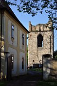 Vyšehořovice – obecní úřad a zvonice