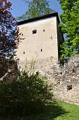 Pottschach  pozdn-gotick v SZ od kostela