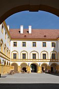 Hof – nádvoří