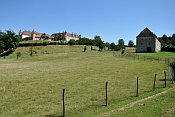 Weyerburg – zámek a sýpka