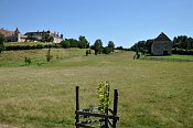Weyerburg – zámek a sýpka