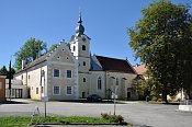 Idolsberg  fara a kostel