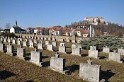 Neulengbach – pohled z válečného hřbitova