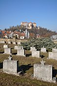 Neulengbach – pohled z válečného hřbitova