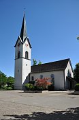 Bürglen – kostel naproti zámku