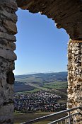 Spišský hrad – výhled přes Spišské Podhradie k Tatrám