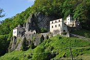 Skalka – klášter
