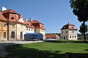 Chtelnica – kaštel a východní pavilon