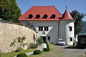 Považské Podhradie – kaštel Burg